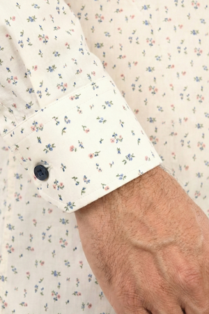 Cămașă Bărbați Albă cu Imprimeu Frunze – 95% Bumbac