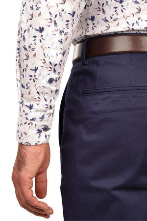 Cămașă Bărbați Albă cu Imprimeu Frunze Albastre – 95% Bumbac