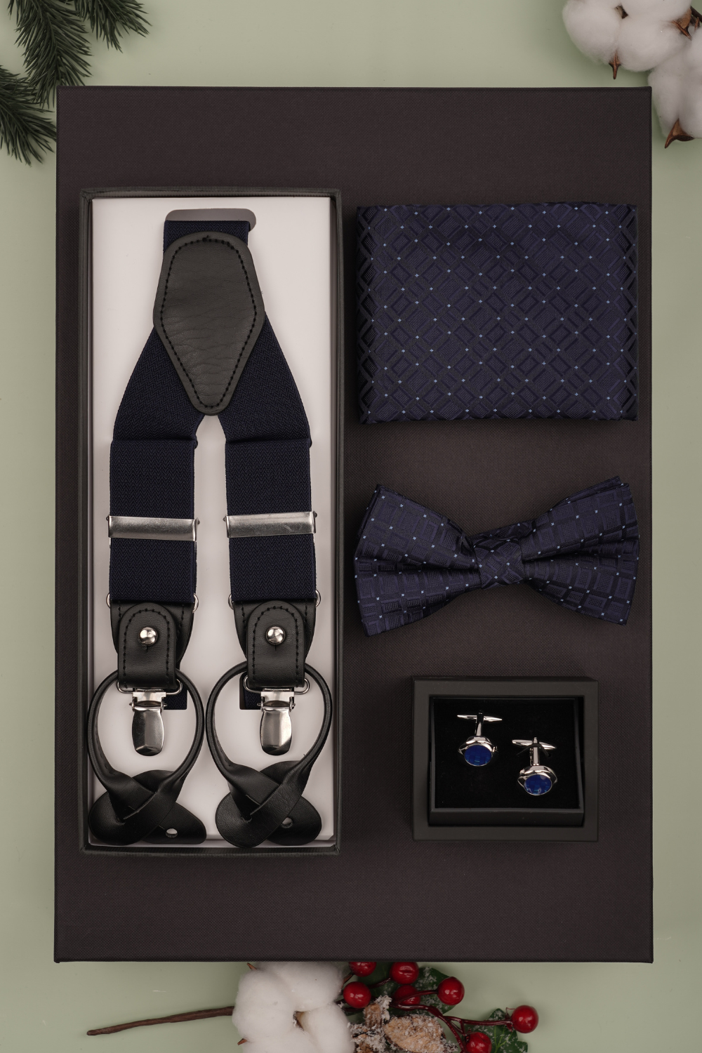 Cutie Cadou Bărbați Papion, Batistă, Butoni și Bretele 6AM5008