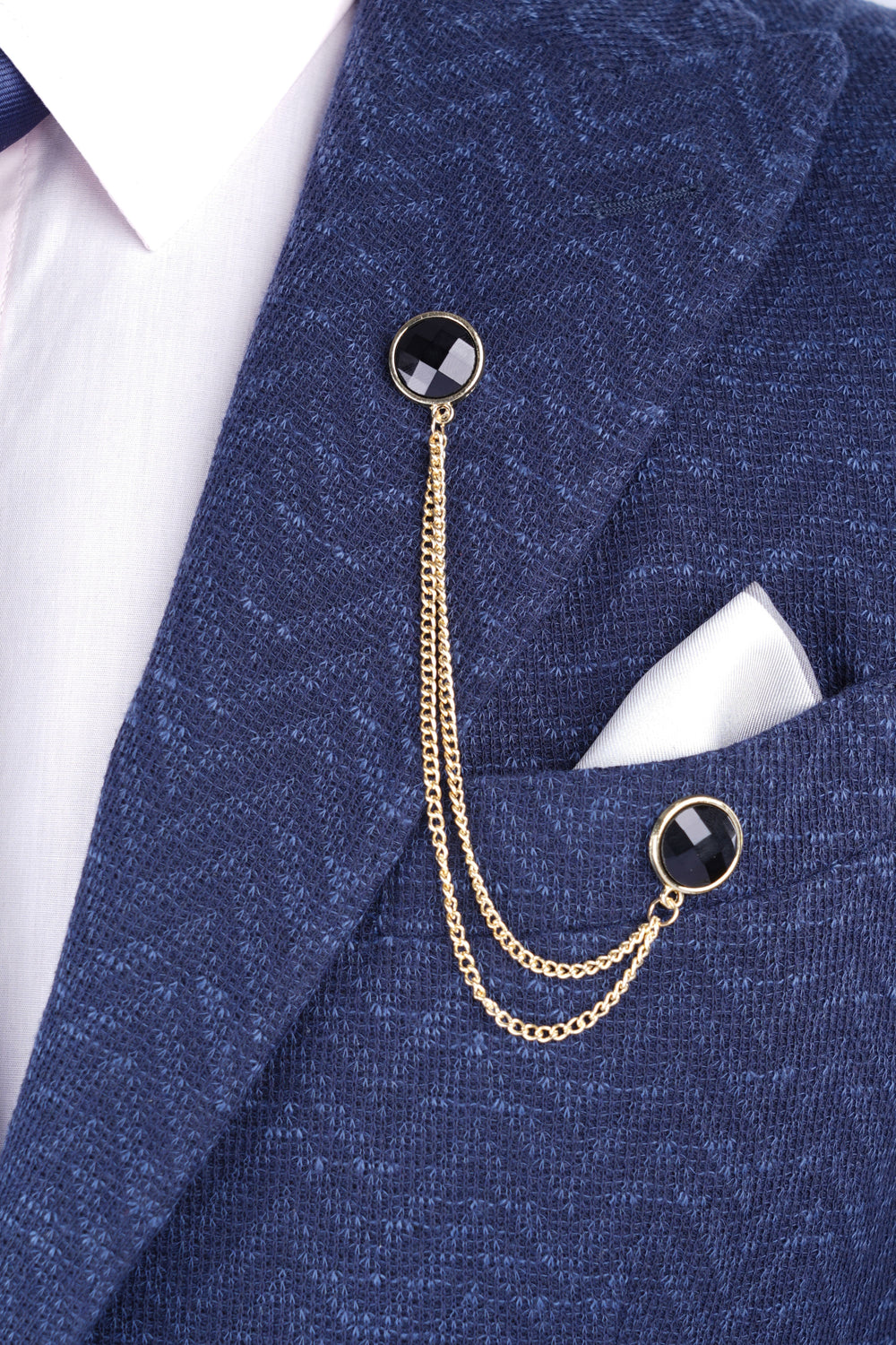 Broșă aurie cu lanț dublu și pietre negre