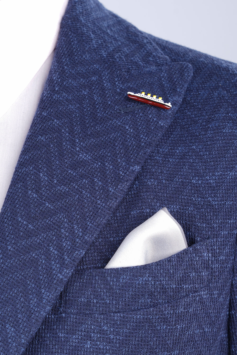 Ac de rever argintiu cu vapor stilizat