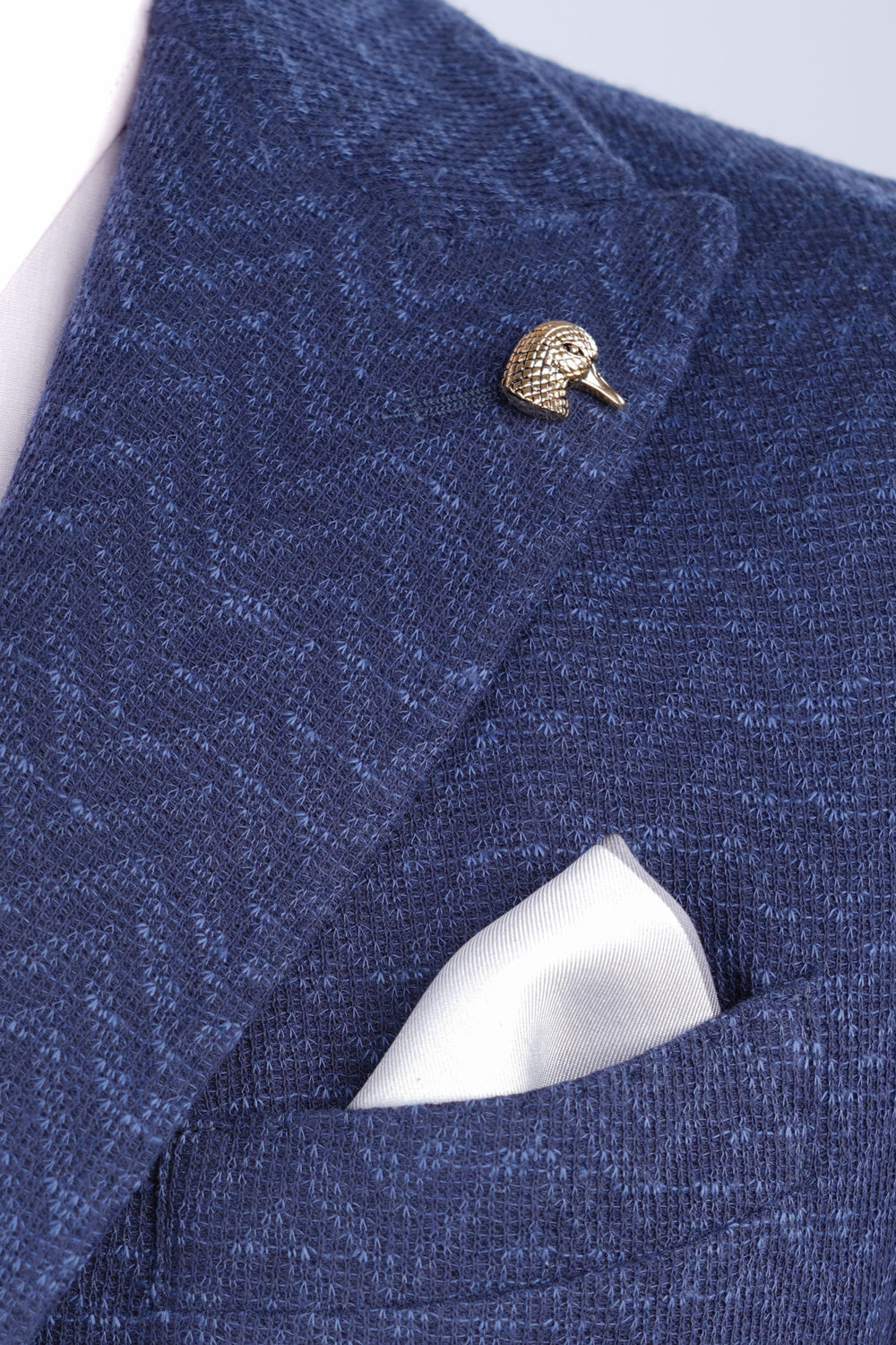 Ac de rever auriu cu cap de pasăre stilizat