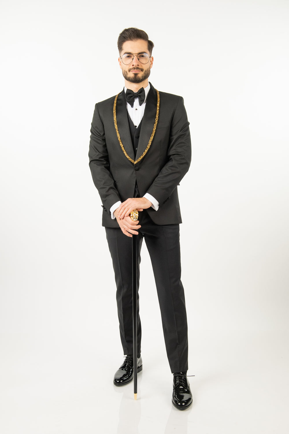 Costum Ceremonie - Negru cu Rever Personalizat Auriu