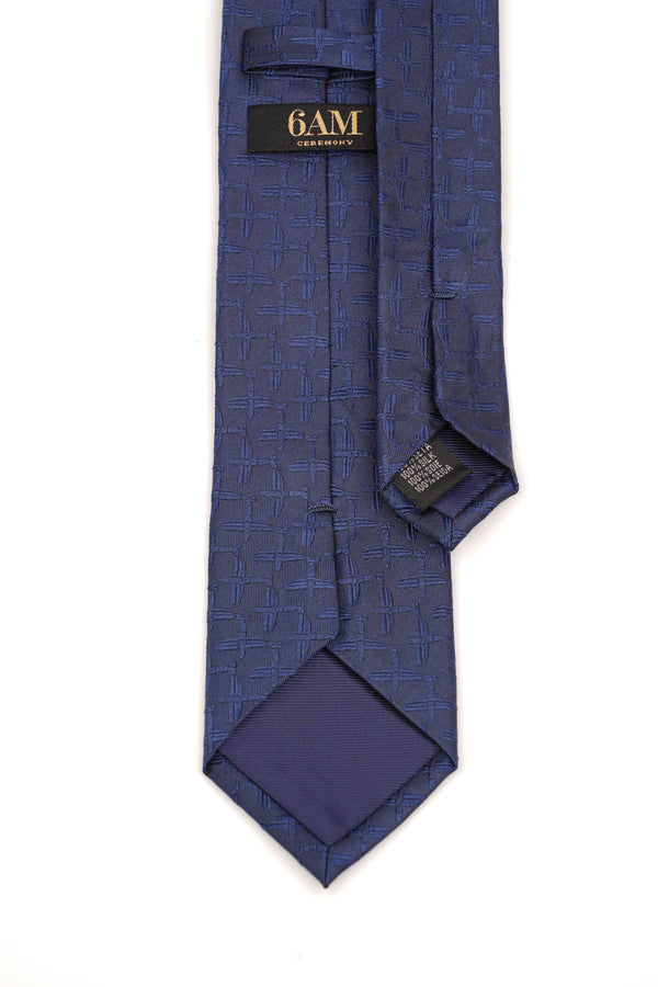 Cravată clasică bleumarin cu model geometric discret