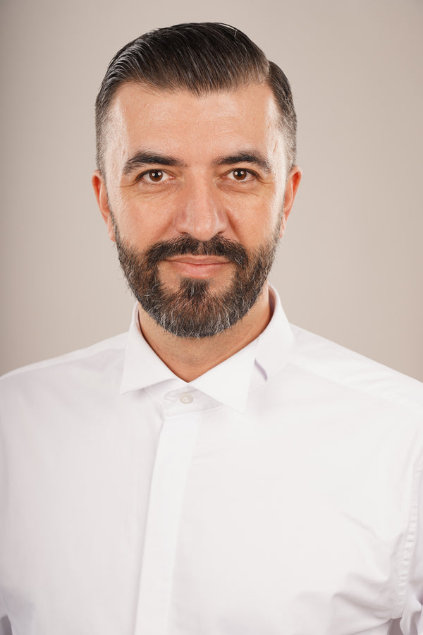 Cămașă Bărbați White Tie cu Guler Rândunică și Mansete pentru Butoni
